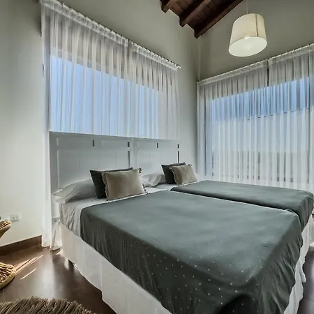 La Carrera, Moderna Con Piscina Privada En Cantabria 모그로