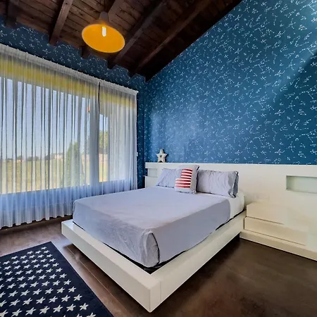 Villa La Carrera, Cantabria Mogro