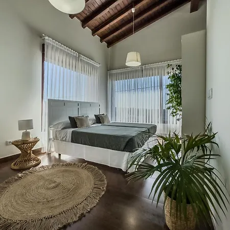La Carrera, Cantabria Villa Mogro