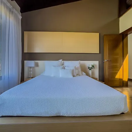 La Carrera, Moderna Con Piscina Privada En Cantabria Willa *