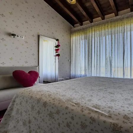 Villa La Carrera, Cantabria