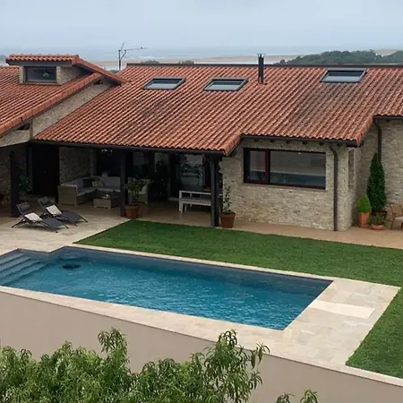 La Carrera, Moderna Con Piscina Privada En Cantabria * Mogro