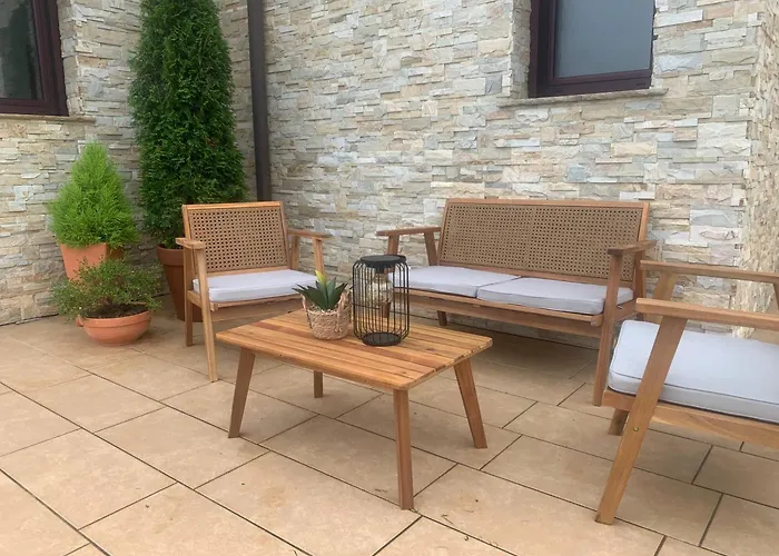 Villa La Carrera, Moderna Con Piscina Privada En Cantabria *